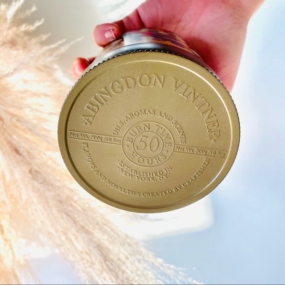 NEW ANTHROPOLOGIE Warm Gingerbread Scented Brass Gold Tin Holiday Candle - Picture 2 of 3